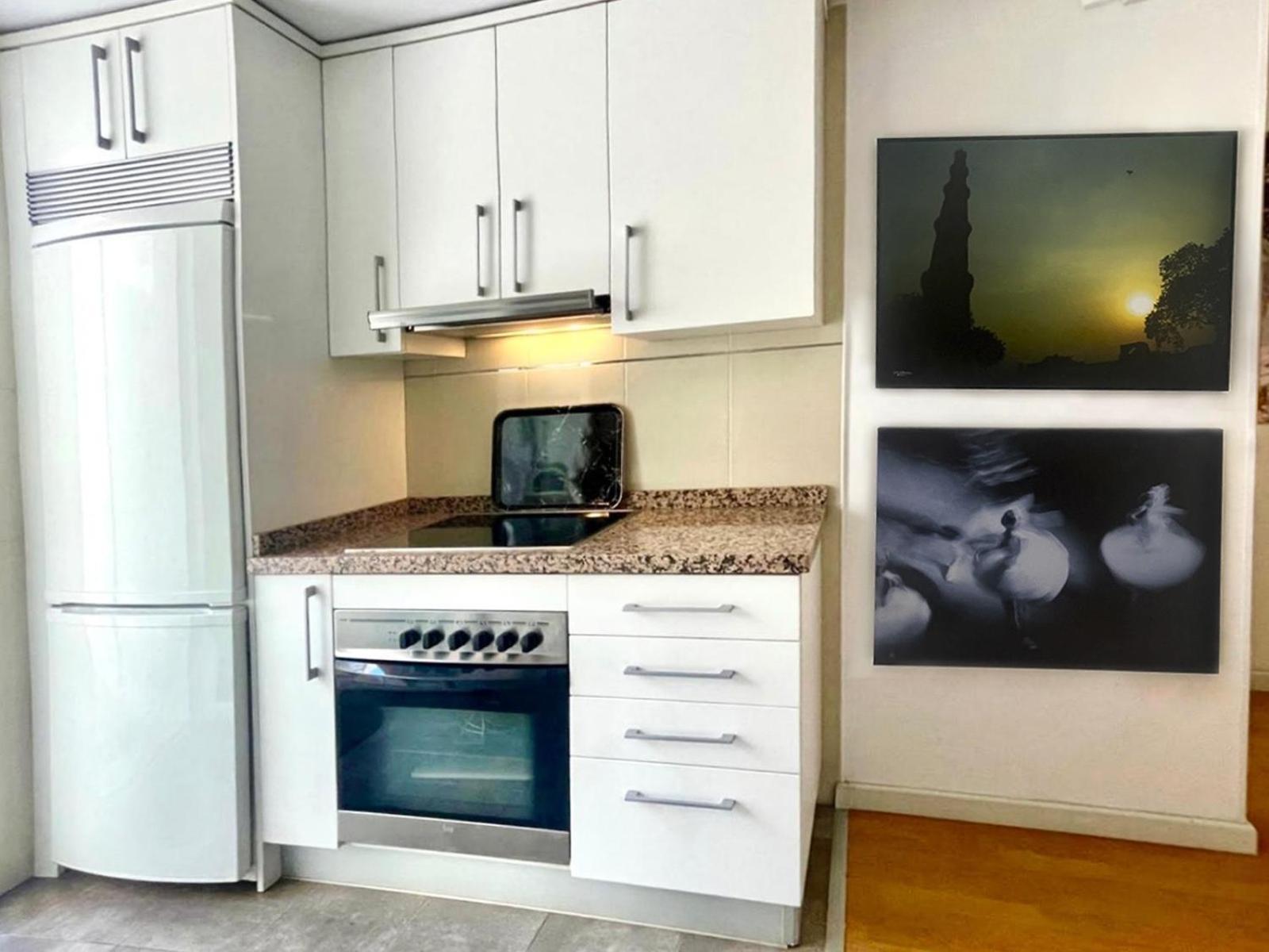 Maravilloso Apartamento Centrico De 70M2, Jardin Propio 40M2 Con Piscina Para Ninos Y Parking Opcional マラガ エクステリア 写真