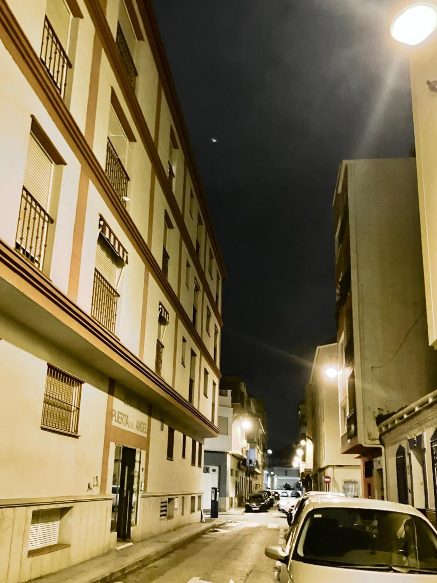 Maravilloso Apartamento Centrico De 70M2, Jardin Propio 40M2 Con Piscina Para Ninos Y Parking Opcional マラガ エクステリア 写真