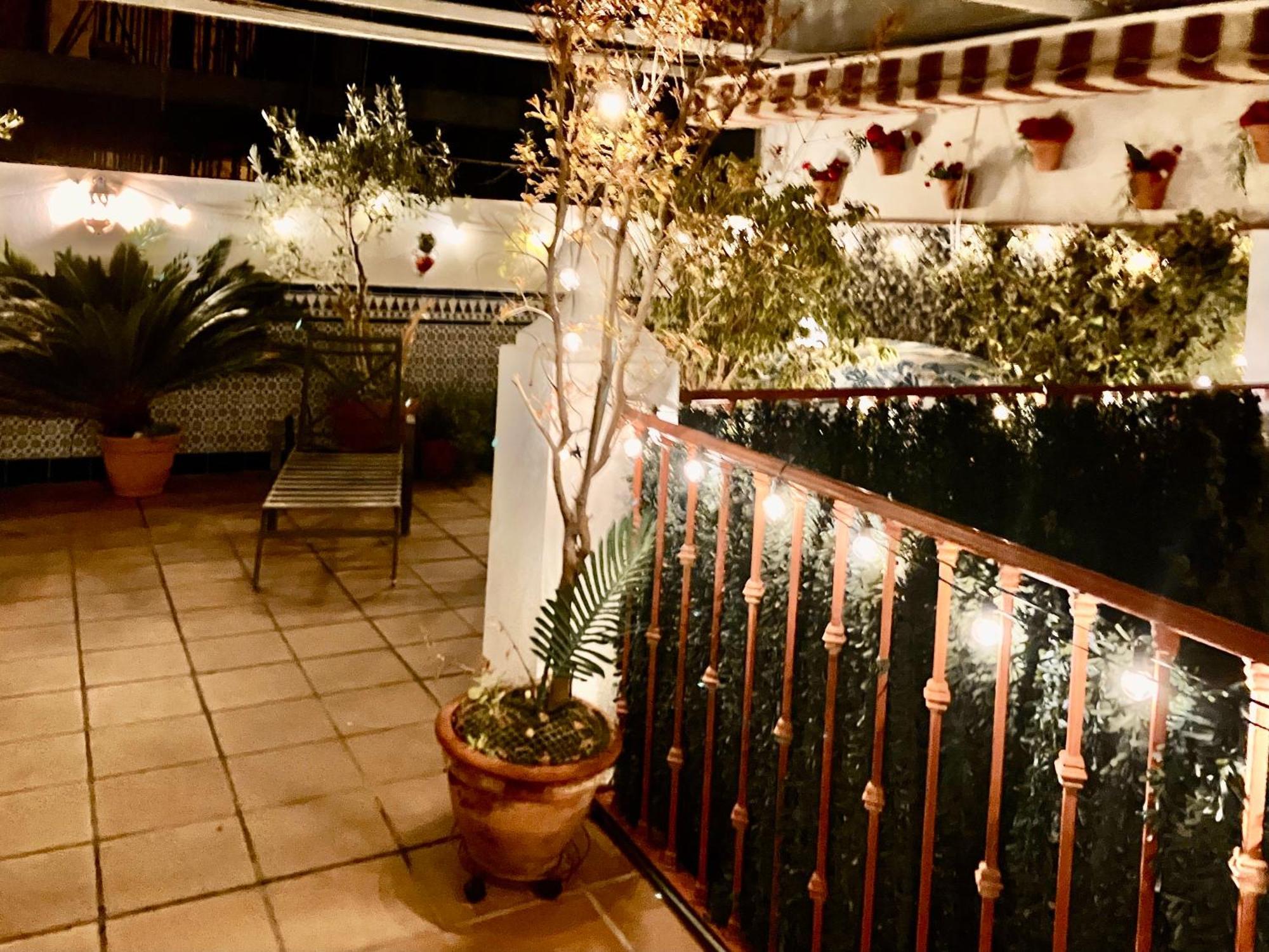 Maravilloso Apartamento Centrico De 70M2, Jardin Propio 40M2 Con Piscina Para Ninos Y Parking Opcional マラガ エクステリア 写真
