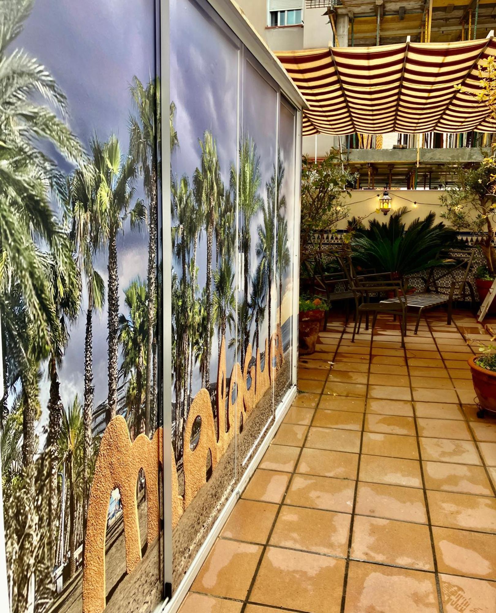 Maravilloso Apartamento Centrico De 70M2, Jardin Propio 40M2 Con Piscina Para Ninos Y Parking Opcional マラガ エクステリア 写真